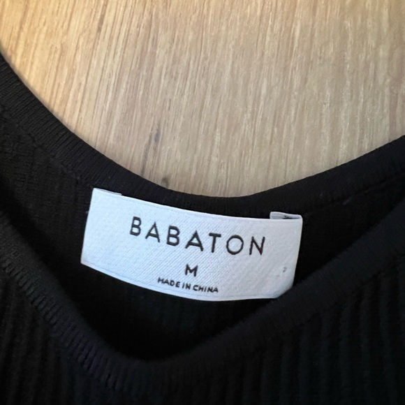 Aritzia Babaton Sculpt Knit Cropped Scoop Neck Longsleeve - Picture 2 of 2